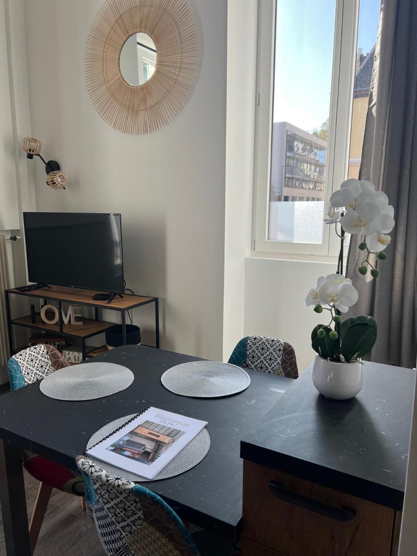 Le Terminus Apartment Екс ле Бен Екстериор снимка